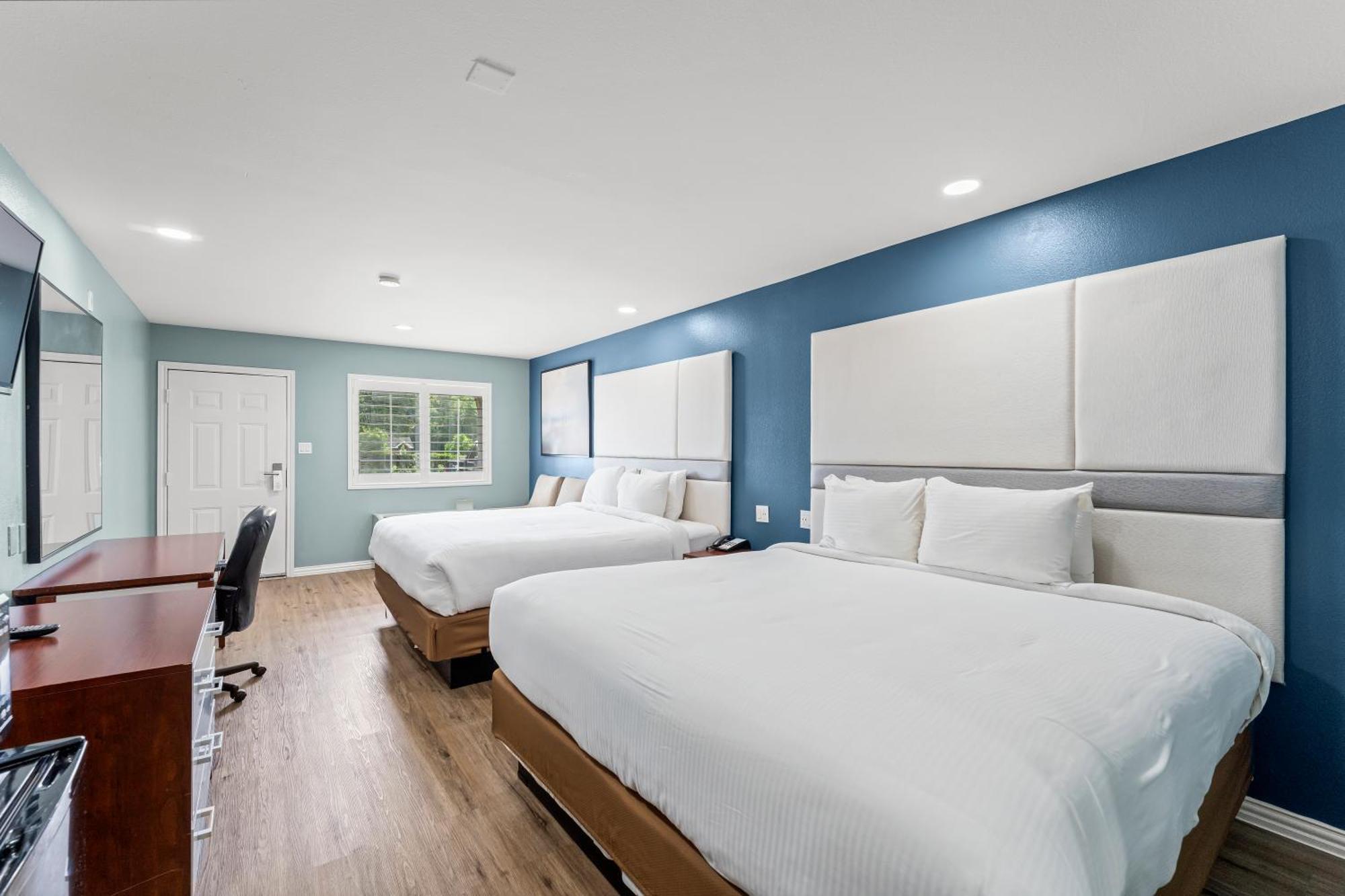 Executive Inn & Suites Magnolia Bagian luar foto